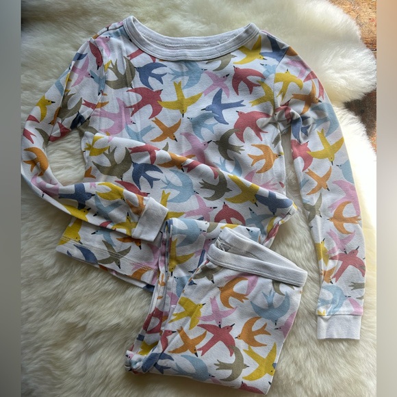 Tea Collection swallow bird print pajamas size 10 - Picture 1 of 2